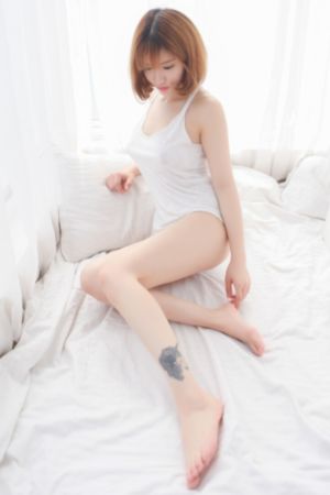 老赵抱着媛媛在厨房的电影_在线完整观看