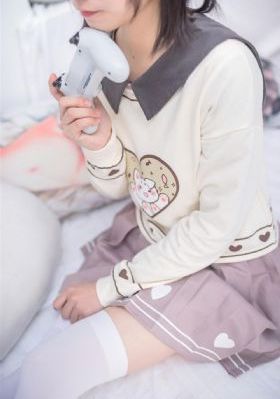 《年轻女教师2》电影_720BD在线观看